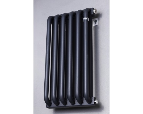 Вертикальный дизайн-радиатор трубчатый, производства Kermi  (Германия)