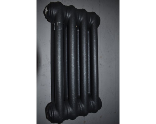 Дизайн радиатор трубчатый производства De LONGHI  (ИТАЛИЯ) 2-х колончатый