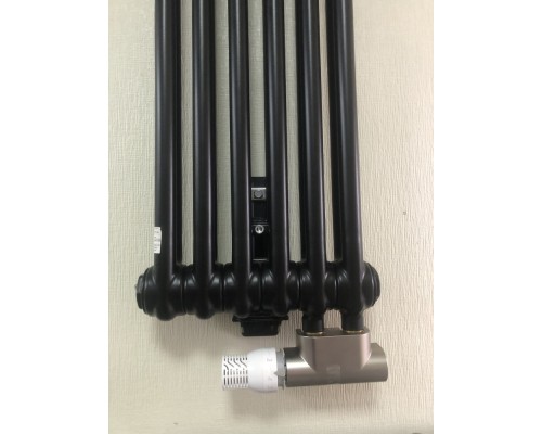 Трубчатый дизайн-радиатор производства ARBONIA (Германия), модель 2150, 6 секций, нижнее подключение 69 (слева)/89 (справа)