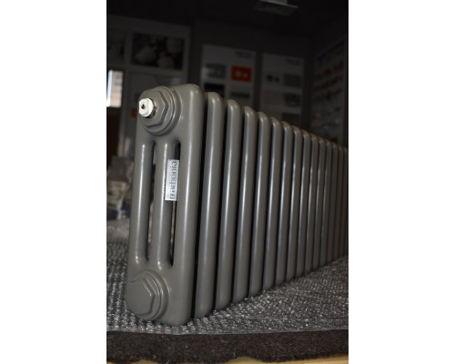 Трубчатый дизайн-радиатор производства ARBONIA (Германия) модель 3030/16/12 с боковой подводкой